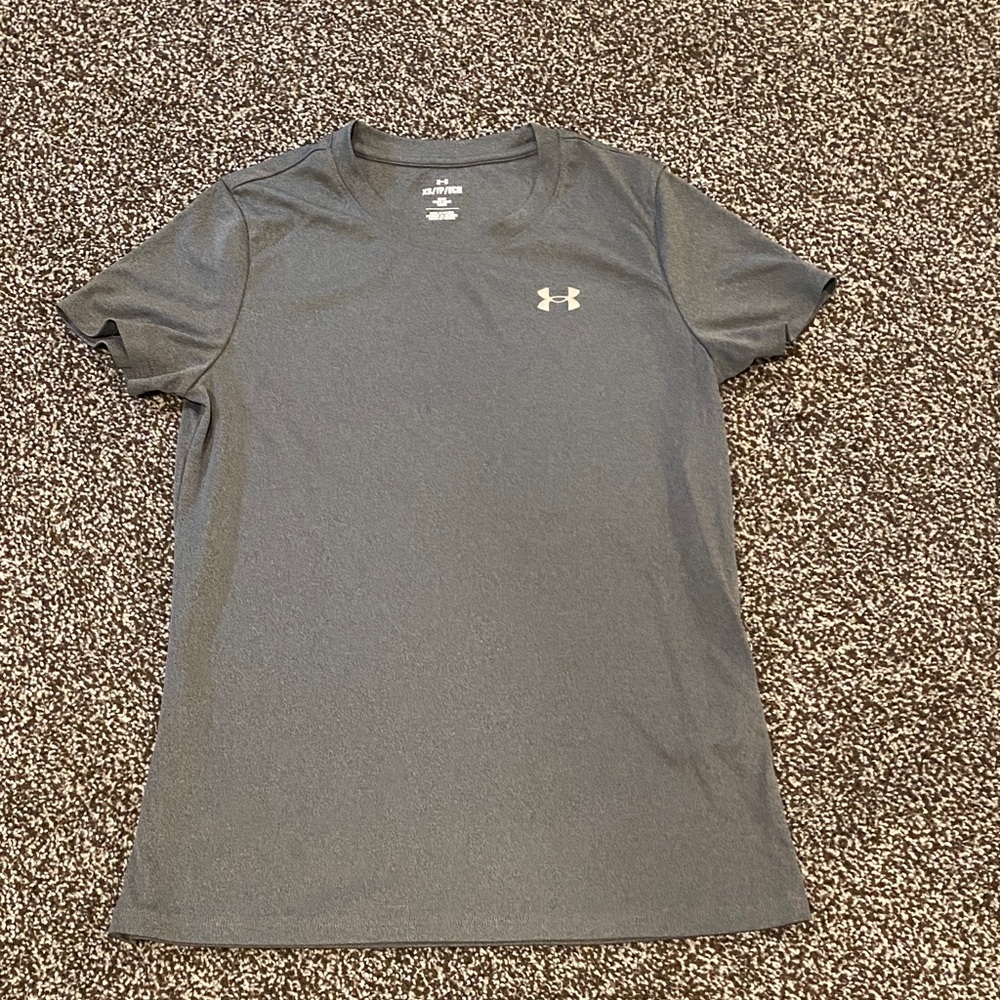 Womens Under Armour Gray Crew Neck Athletic Tee